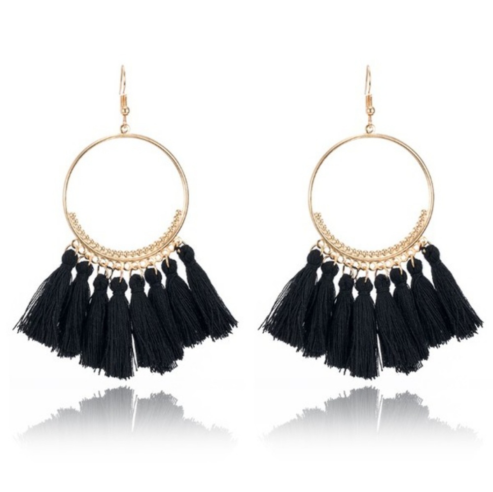 Tassels thread circle hoops earrings lightweight - Picture 6 of 7